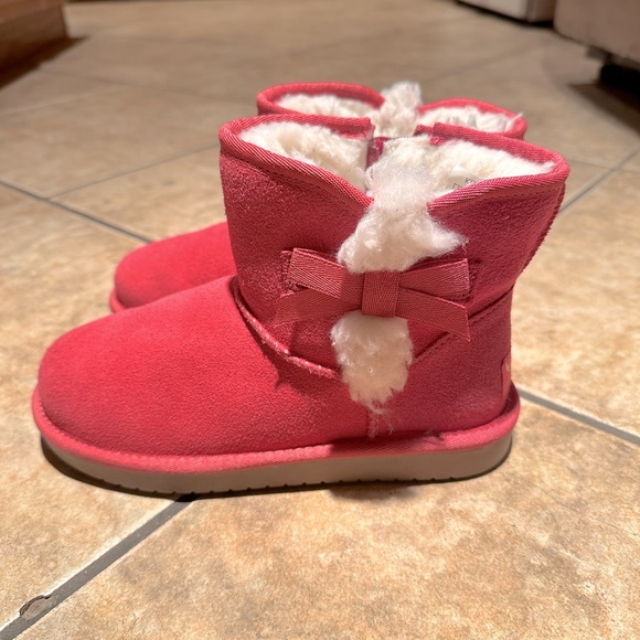 Mini UGG Boots - Picture 1 of 4